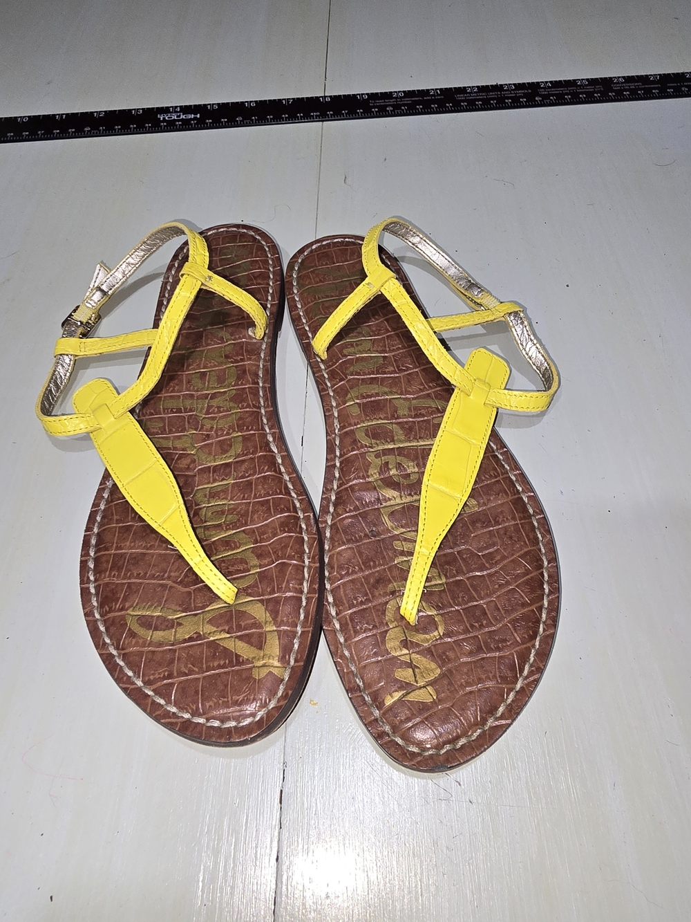 Sam Edelman Gable Sandals Women 7.5 Yellow Gold Brown Croc T-Strap Flats